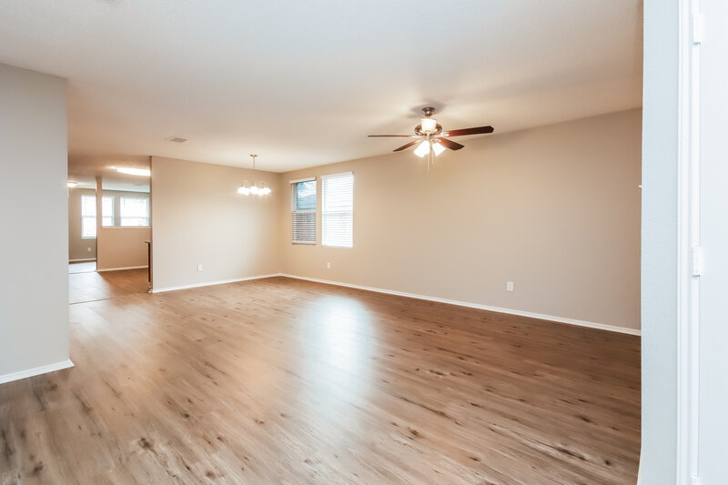 2,565/Mo, 1972 Ramada Trl Justin, TX 76247 Living Room View