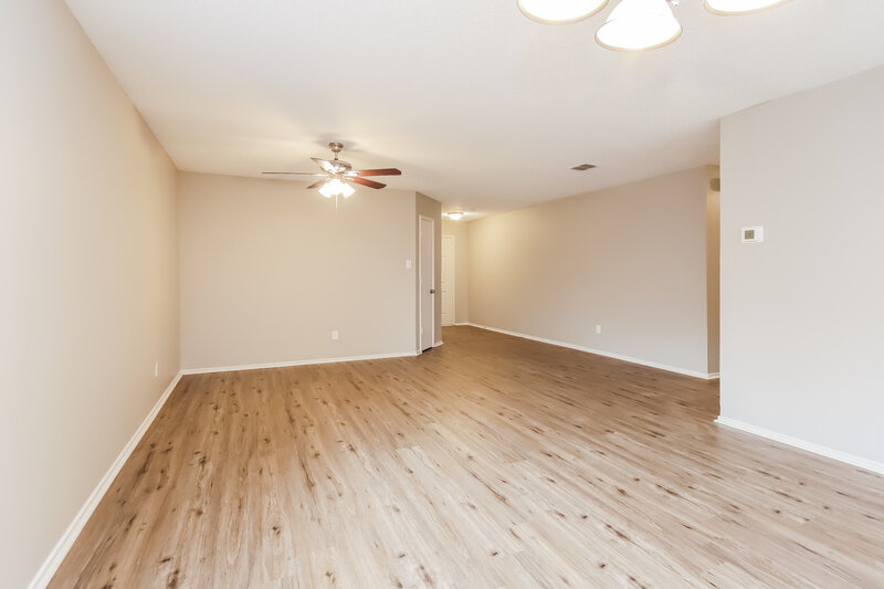 2,565/Mo, 1972 Ramada Trl Justin, TX 76247 Dining Room View