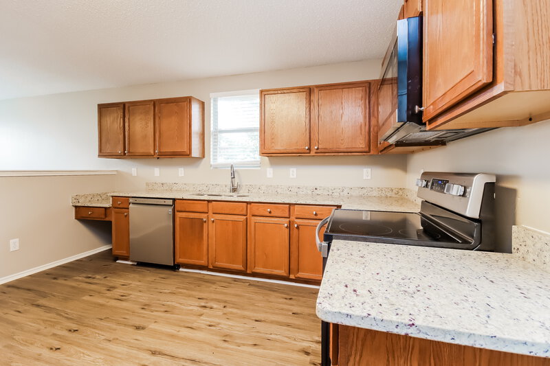 2,565/Mo, 1972 Ramada Trl Justin, TX 76247 Kitchen View