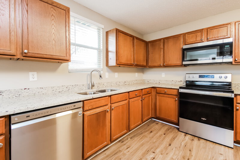 2,565/Mo, 1972 Ramada Trl Justin, TX 76247 Kitchen View 2