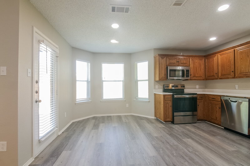 2,365/Mo, 1812 Cancun Dr Mansfield, TX 76063 Dining Room View 2