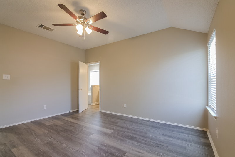 2,365/Mo, 1812 Cancun Dr Mansfield, TX 76063 Main Bedroom View 2