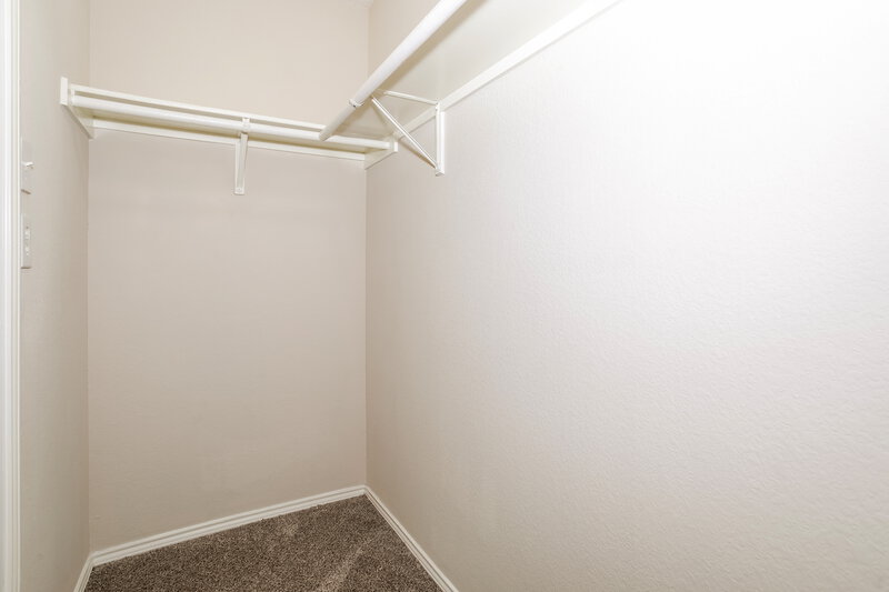 2,155/Mo, 16141 Shawnee Trl Justin, TX 76247 Walk In Closet View