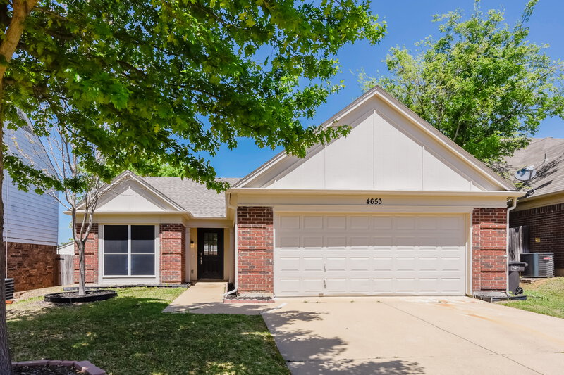 2,870/Mo, 4653 Feathercrest Dr Fort Worth, TX 76137 External View