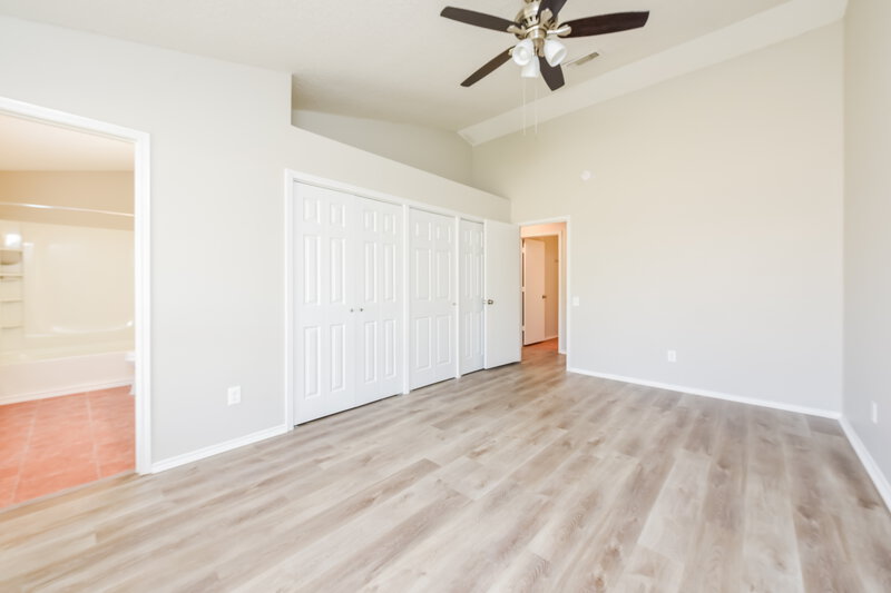 2,870/Mo, 4653 Feathercrest Dr Fort Worth, TX 76137 Main Bedroom View 2