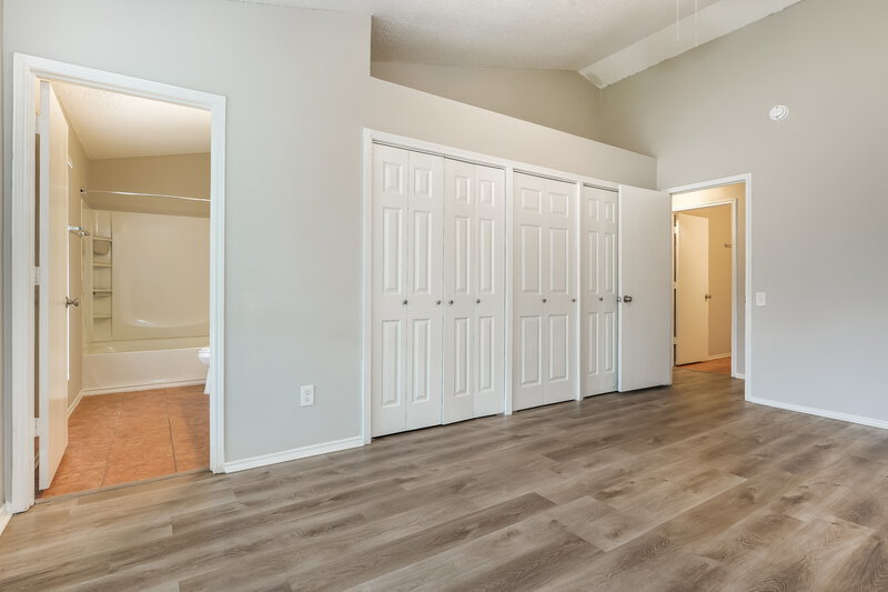 1,960/Mo, 4653 Feathercrest Dr Fort Worth, TX 76137 Main Bedroom View