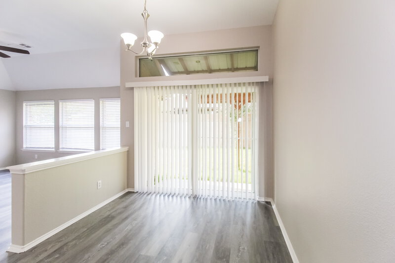 2,335/Mo, 741 Silverbrook Dr Saginaw, TX 76179 Dining Room View