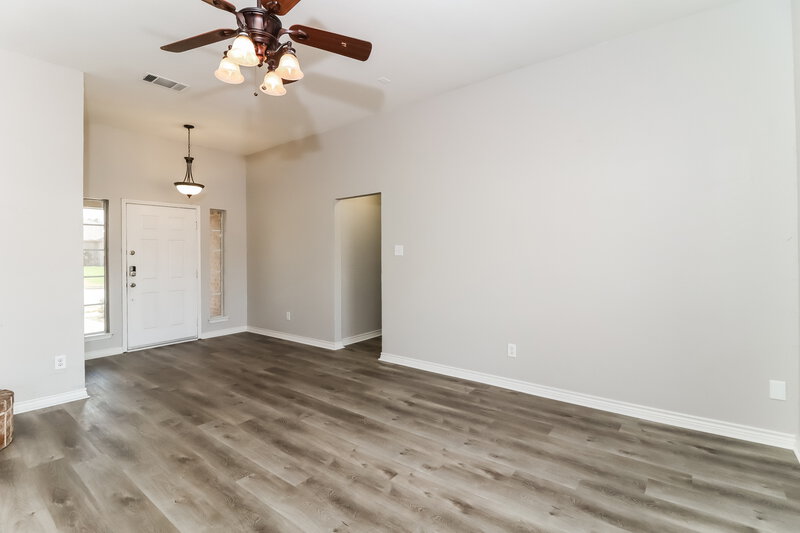 2,070/Mo, 613 Saint Eric Dr Mansfield, TX 76063 Dining Room View