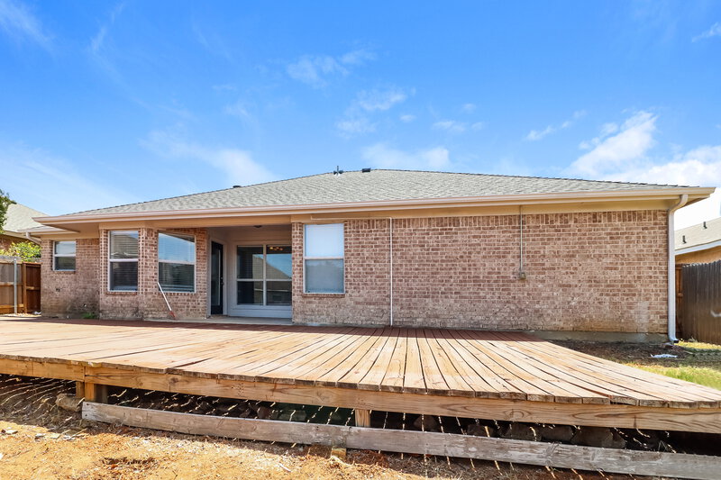2,070/Mo, 613 Saint Eric Dr Mansfield, TX 76063 Rear View
