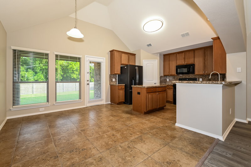 2,055/Mo, 1241 Chase Ln Seagoville, TX 75159 Dining Room View 2