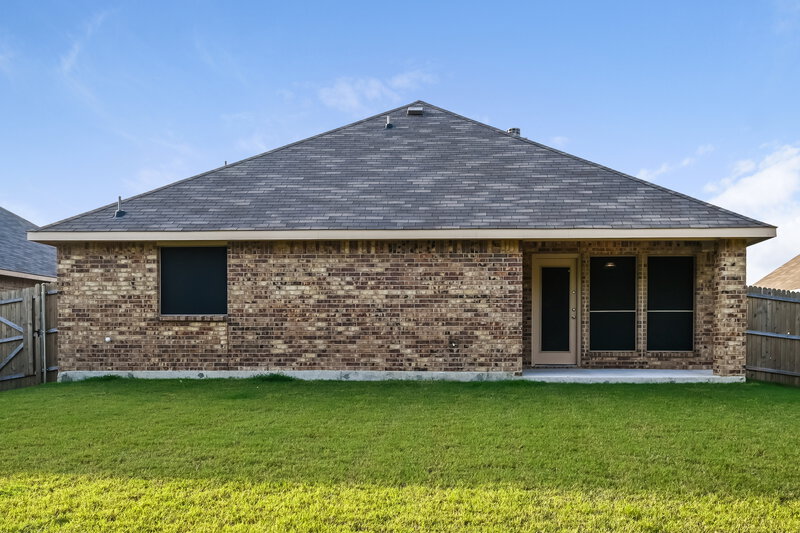 2,055/Mo, 1241 Chase Ln Seagoville, TX 75159 Rear View