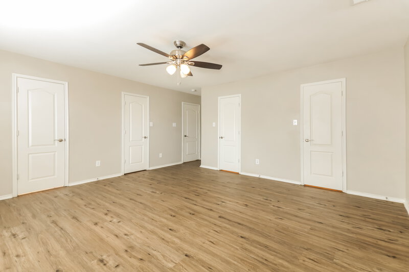 1,990/Mo, 2027 Northridge Dr Forney, TX 75126 Main Bedroom View 2