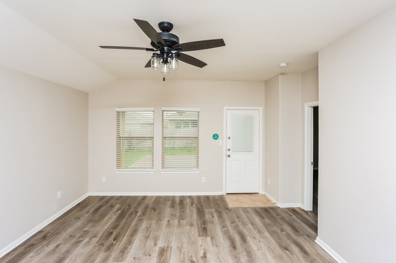 2,265/Mo, 9325 Herringbone Dr Fort Worth, TX 76131 Living Room View