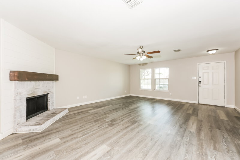 1,880/Mo, 536 Laurel Ln Fate, TX 75087 Living Room View 3