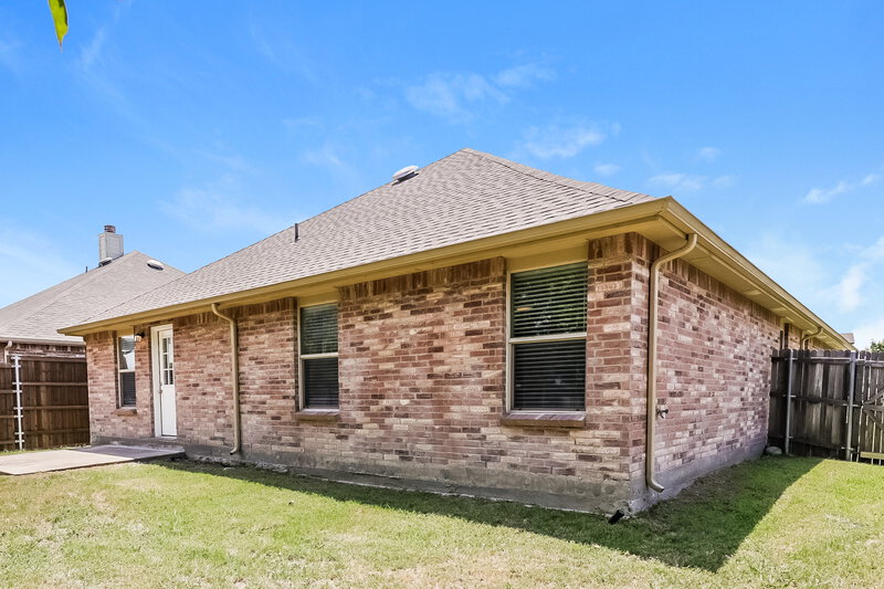1,880/Mo, 536 Laurel Ln Fate, TX 75087 Rear View