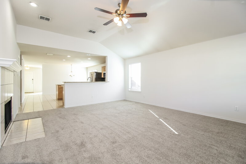2,415/Mo, 9433 Sundial Dr Fort Worth, TX 76244 Living Room View 3