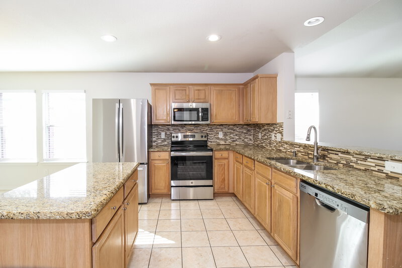 2,415/Mo, 9433 Sundial Dr Fort Worth, TX 76244 Kitchen View