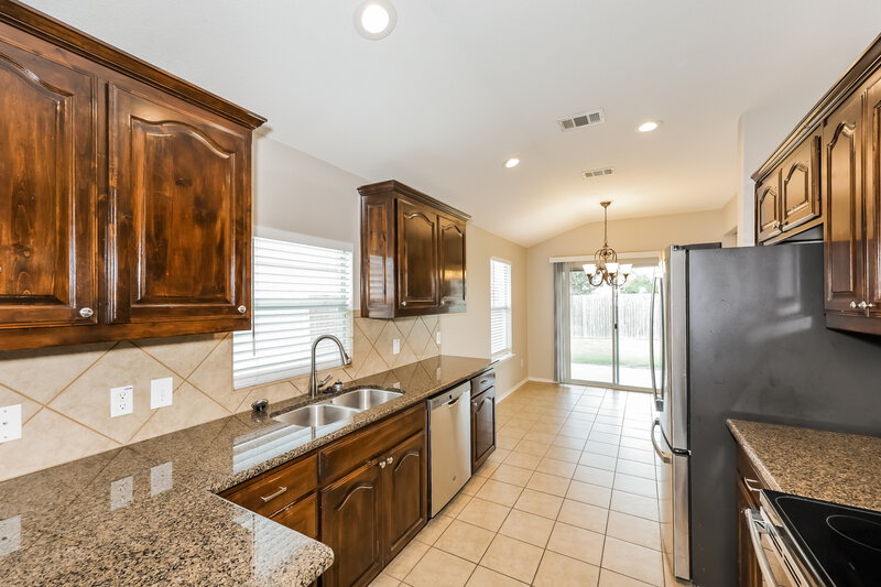 1,970/Mo, 2105 Charmion Ln Fort Worth, TX 76131 Kitchen View 2