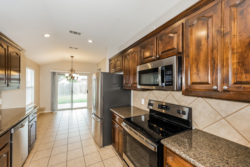 1,970/Mo, 2105 Charmion Ln Fort Worth, TX 76131 Kitchen View 3