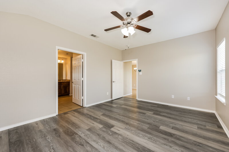 1,970/Mo, 2105 Charmion Ln Fort Worth, TX 76131 Main Bedroom View 2