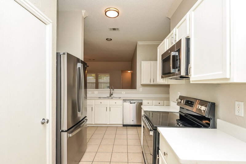 2,200/Mo, 3612 Diamond Ranch Rd Roanoke, TX 76262 Kitchen View