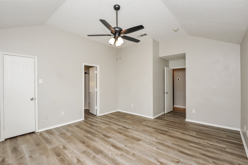 2,200/Mo, 3612 Diamond Ranch Rd Roanoke, TX 76262 Main Bedroom View