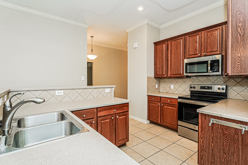 2,435/Mo, 1509 Nighthawk Dr Little Elm, TX 75068 Kitchen View 2