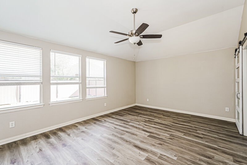 2,435/Mo, 1509 Nighthawk Dr Little Elm, TX 75068 Main Bedroom View