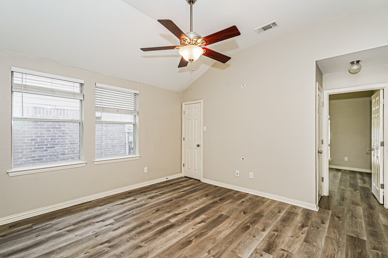 2,435/Mo, 1509 Nighthawk Dr Little Elm, TX 75068 Bedroom View 3