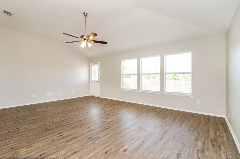 2,465/Mo, 8488 Creekbluff Dr Dallas, TX 75249 Living Room View