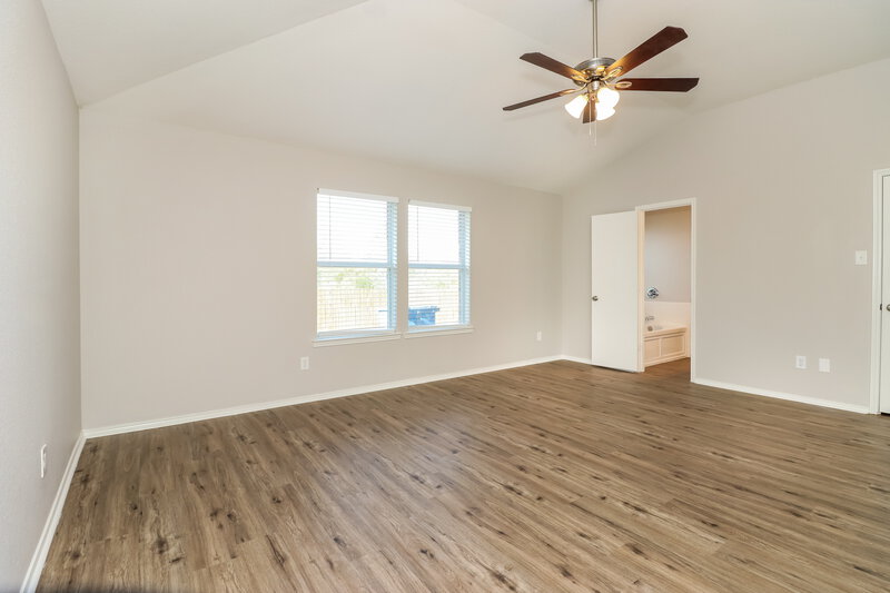 2,465/Mo, 8488 Creekbluff Dr Dallas, TX 75249 Main Bedroom View