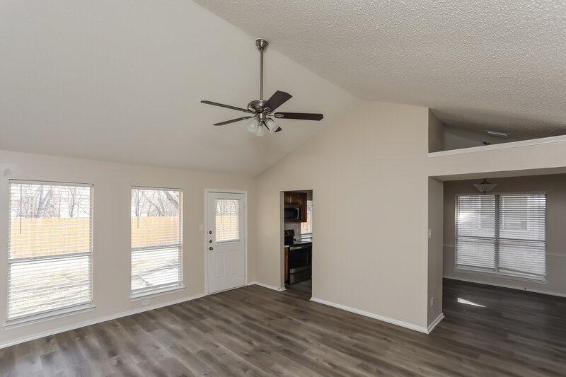 1,820/Mo, 115 Brockway Dr Rockwall, TX 75032 Living Room View