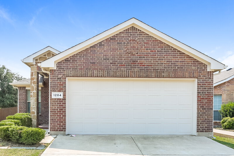 2,105/Mo, 1284 Kielder Cir Fort Worth, TX 76134 External View