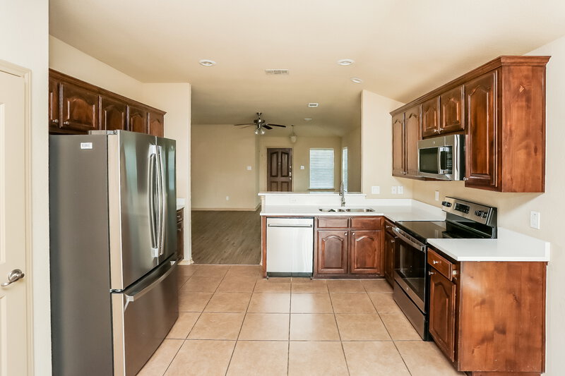 2,105/Mo, 1284 Kielder Cir Fort Worth, TX 76134 Kitchen View