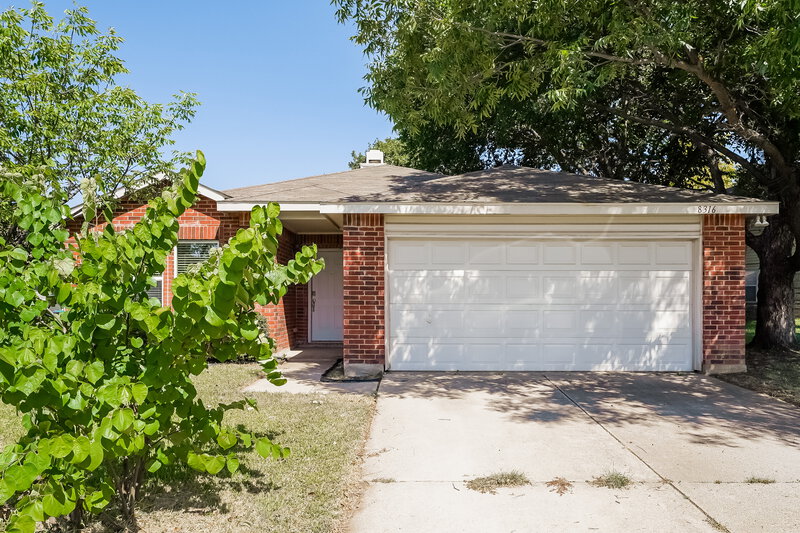 1,940/Mo, 8316 Early Dawn Trl Denton, TX 76210 External View
