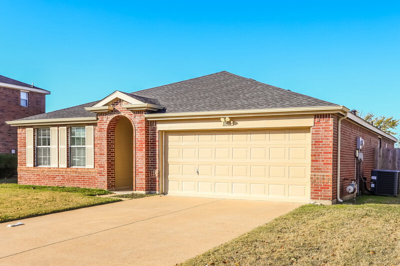 1,980/Mo, 1901 Purdue Dr Glenn Heights, TX 75154 Front View