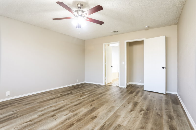 1,980/Mo, 1901 Purdue Dr Glenn Heights, TX 75154 Main Bedroom View 2