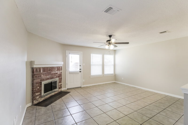 2,350/Mo, 1514 Coral Reef Ln Wylie, TX 75098 Living Room View