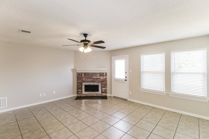2,350/Mo, 1514 Coral Reef Ln Wylie, TX 75098 Living Room View 2