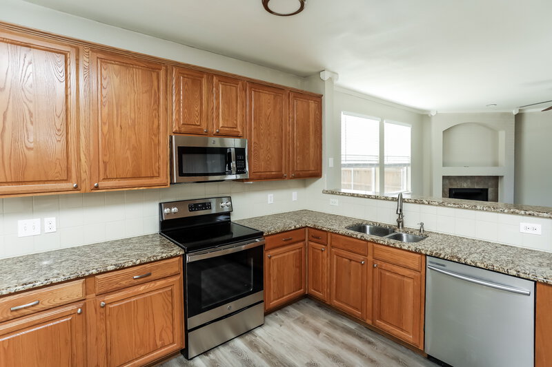 2,620/Mo, 2308 Sumac Ct Little Elm, TX 75068 Kitchen View