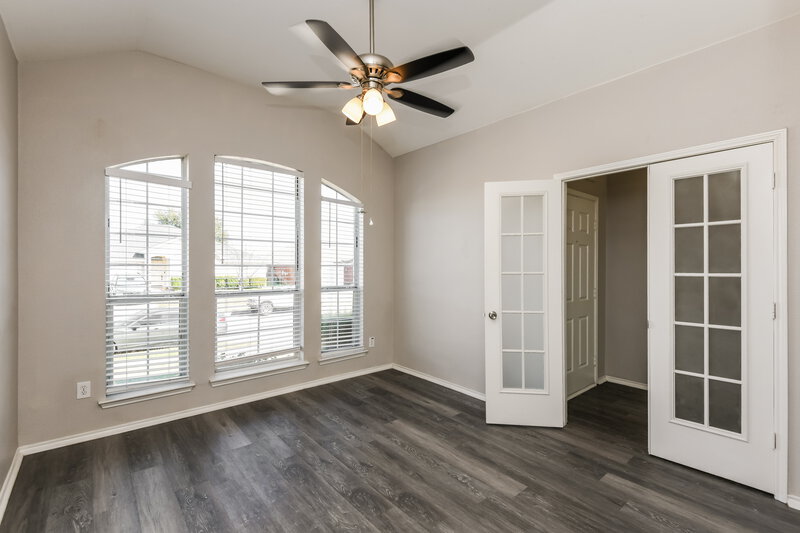 2,055/Mo, 1007 Andrew St Burleson, TX 76028 Bedroom View