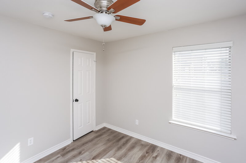 2,245/Mo, 905 Marist Dr Fort Worth, TX 76120 Bedroom View 2
