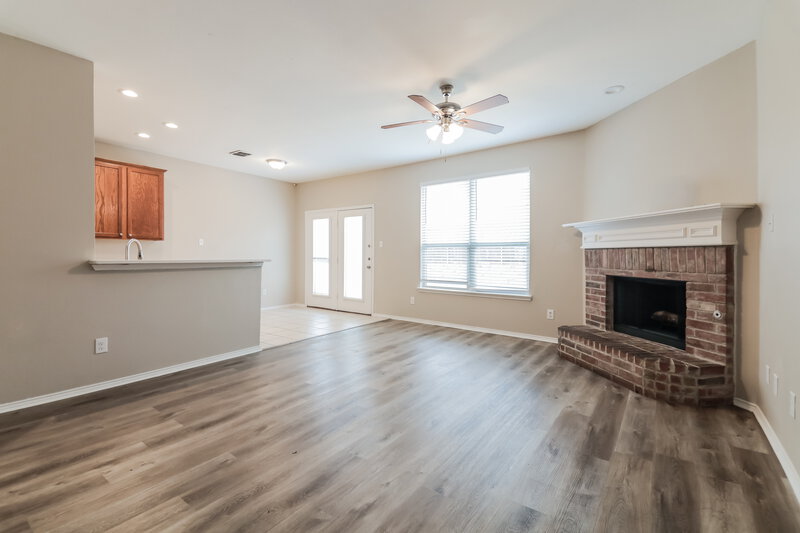 1,875/Mo, 415 Fisherman Trl Melissa, TX 75454 Living Room View