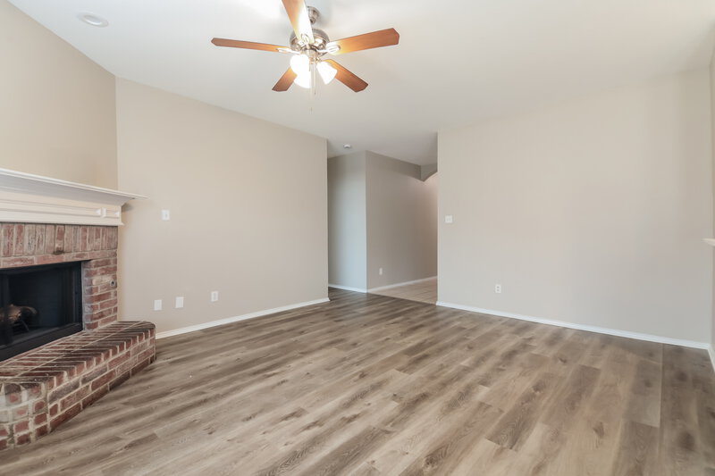 1,875/Mo, 415 Fisherman Trl Melissa, TX 75454 Living Room View 4