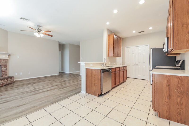 1,875/Mo, 415 Fisherman Trl Melissa, TX 75454 Dining Room View