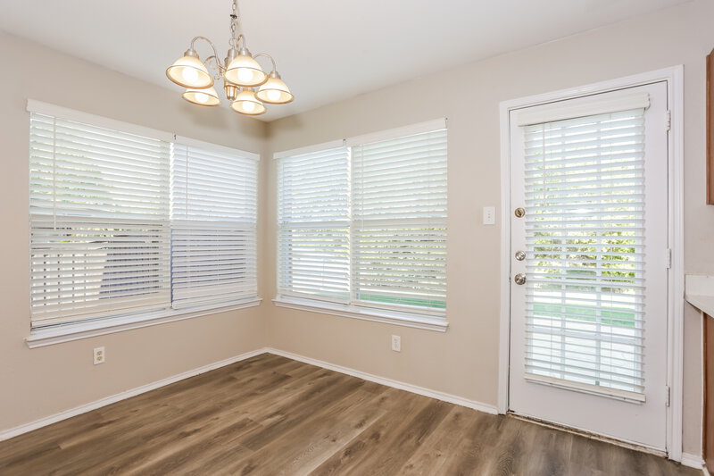 2,095/Mo, 501 Longshore Dr Little Elm, TX 75068 Breakfast Nook View