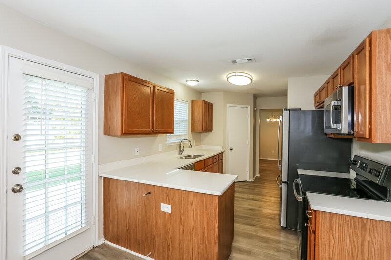 2,095/Mo, 501 Longshore Dr Little Elm, TX 75068 Kitchen View
