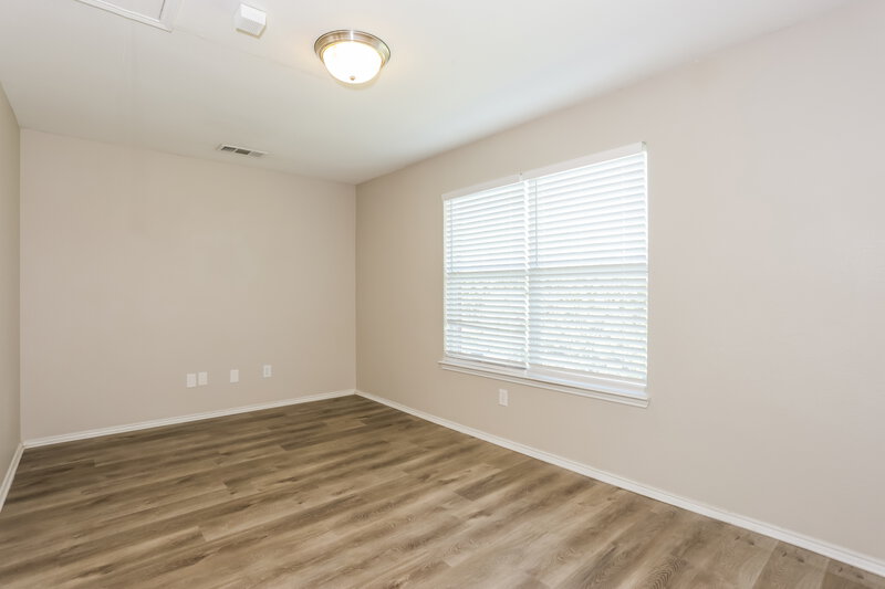 2,095/Mo, 501 Longshore Dr Little Elm, TX 75068 Bedroom View 3