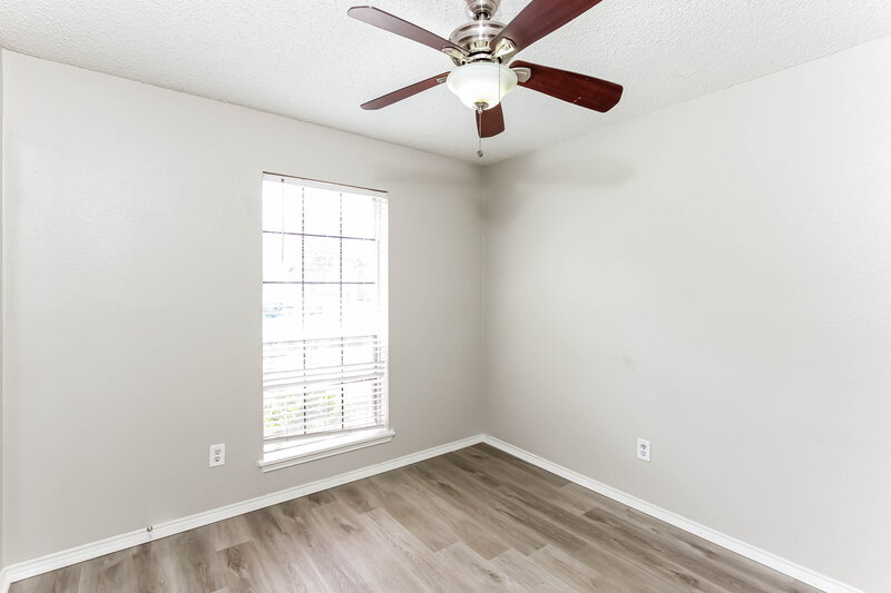 1,750/Mo, 2009 Creek Royal Dr Mesquite, TX 75181 Bedroom View