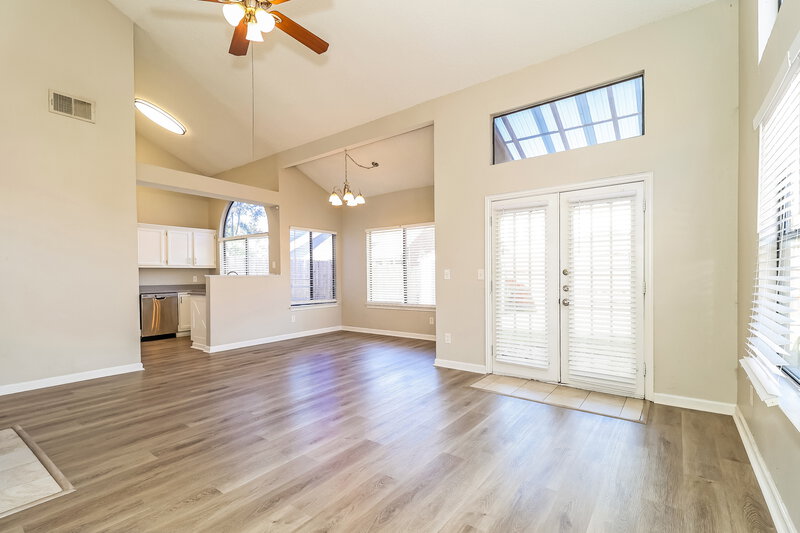 2,195/Mo, 1221 Settlers Way Lewisville, TX 75067 Living Room View 2